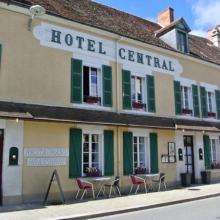 Hotel Le Central Boussac  Eksteriør bilde