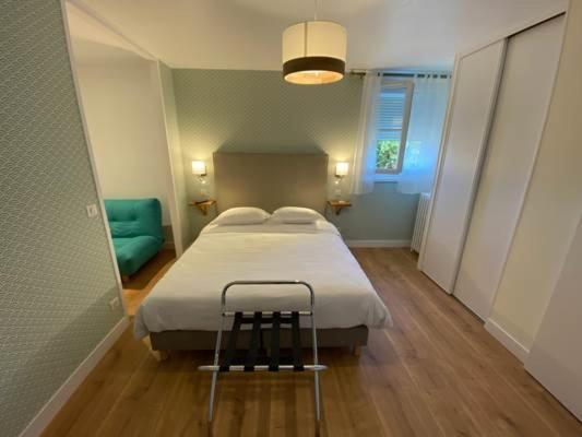 Hotel Le Central Boussac  Eksteriør bilde