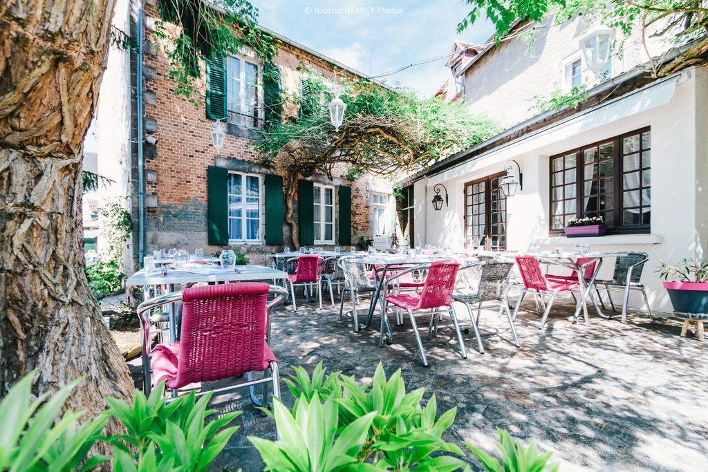 Hotel Le Central Boussac  Eksteriør bilde
