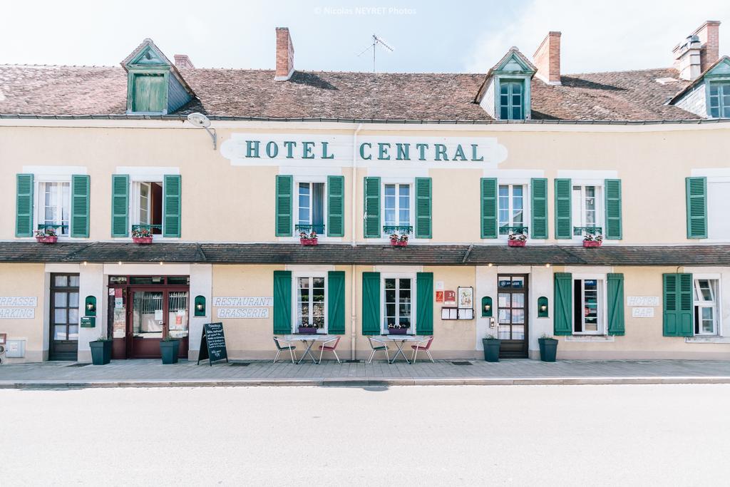 Hotel Le Central Boussac  Eksteriør bilde
