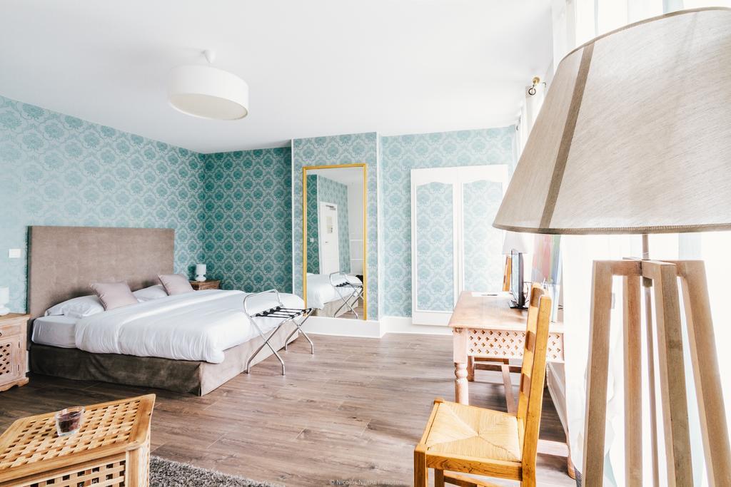 Hotel Le Central Boussac  Eksteriør bilde